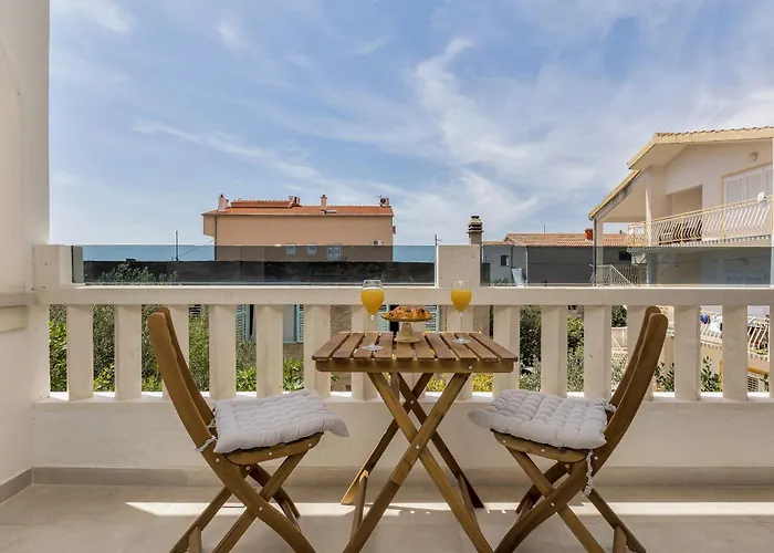 Apartments Luka\'S View