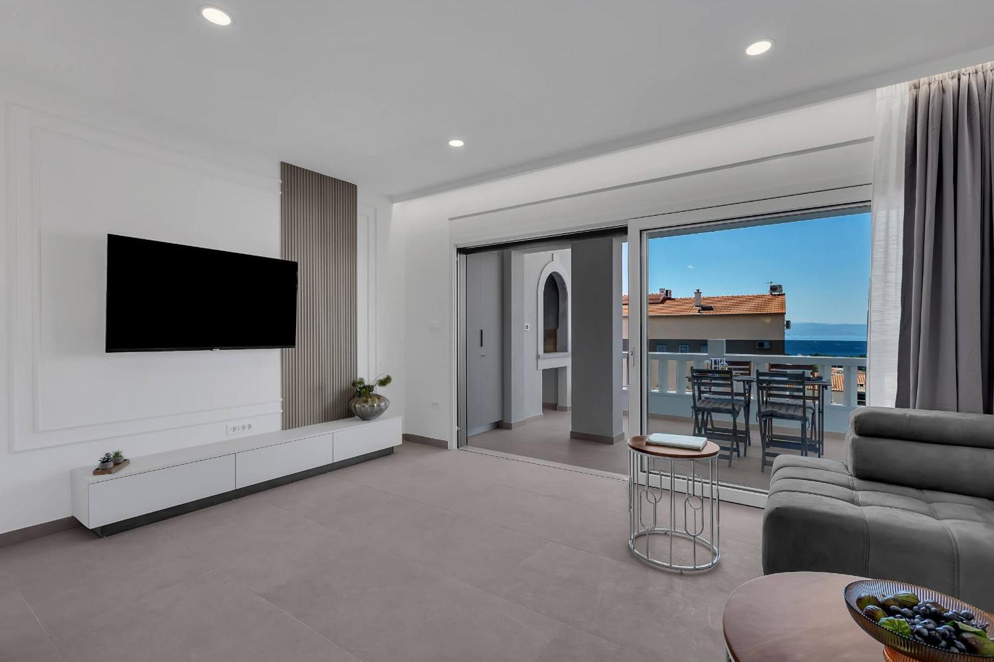 Luka's View Apartment *